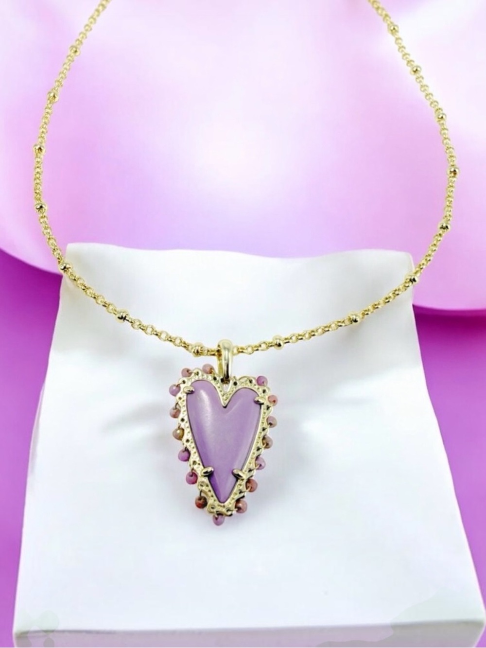 Kendra Scott Beaded Ansley Gold Lilac Phosphate Heart Necklace - Picture 5 of 8